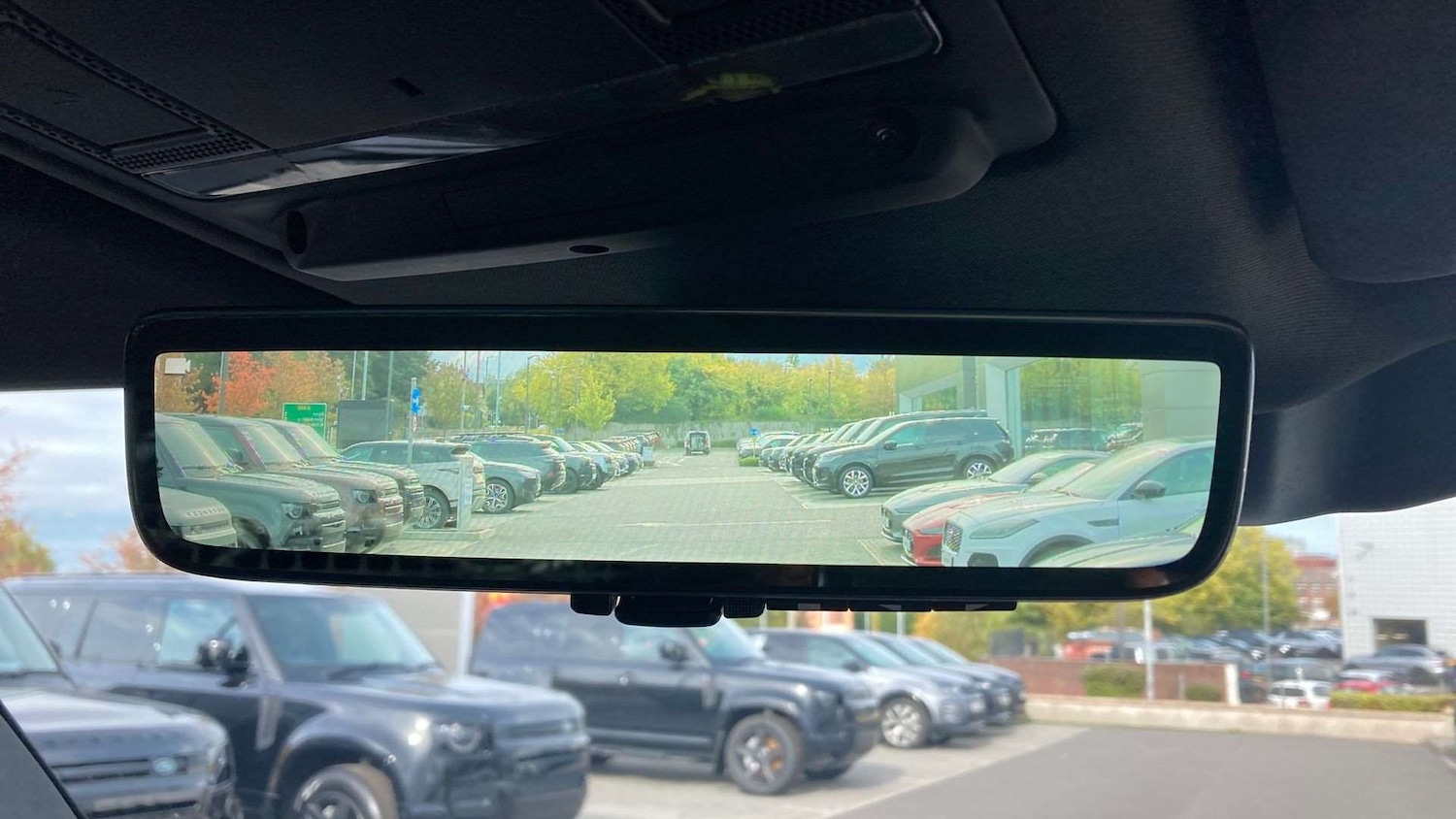 Used Land Rover Defender 2023 for sale - 76460039: Photo 30