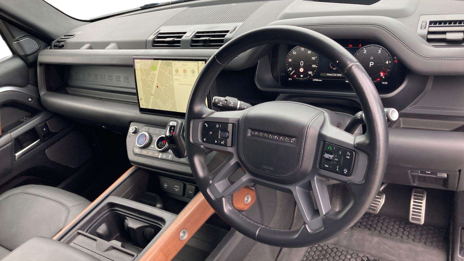 Used Land Rover Defender 2023 for sale - 76460039: Photo 9