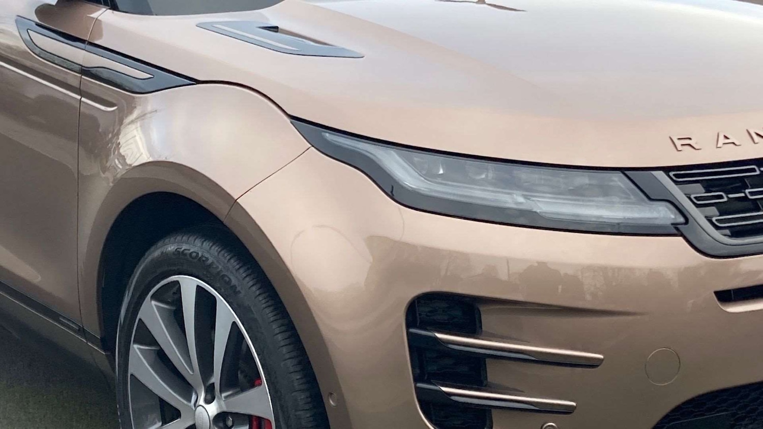 Used Land Rover Range Rover Evoque 2024 for sale - 76827568: Photo 17