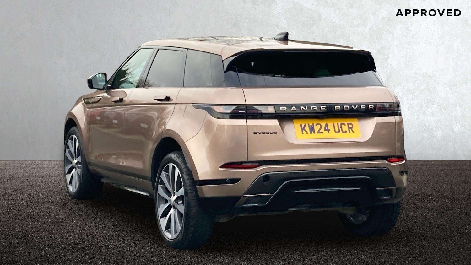 Used Land Rover Range Rover Evoque 2024 for sale - 76827568: Photo 2
