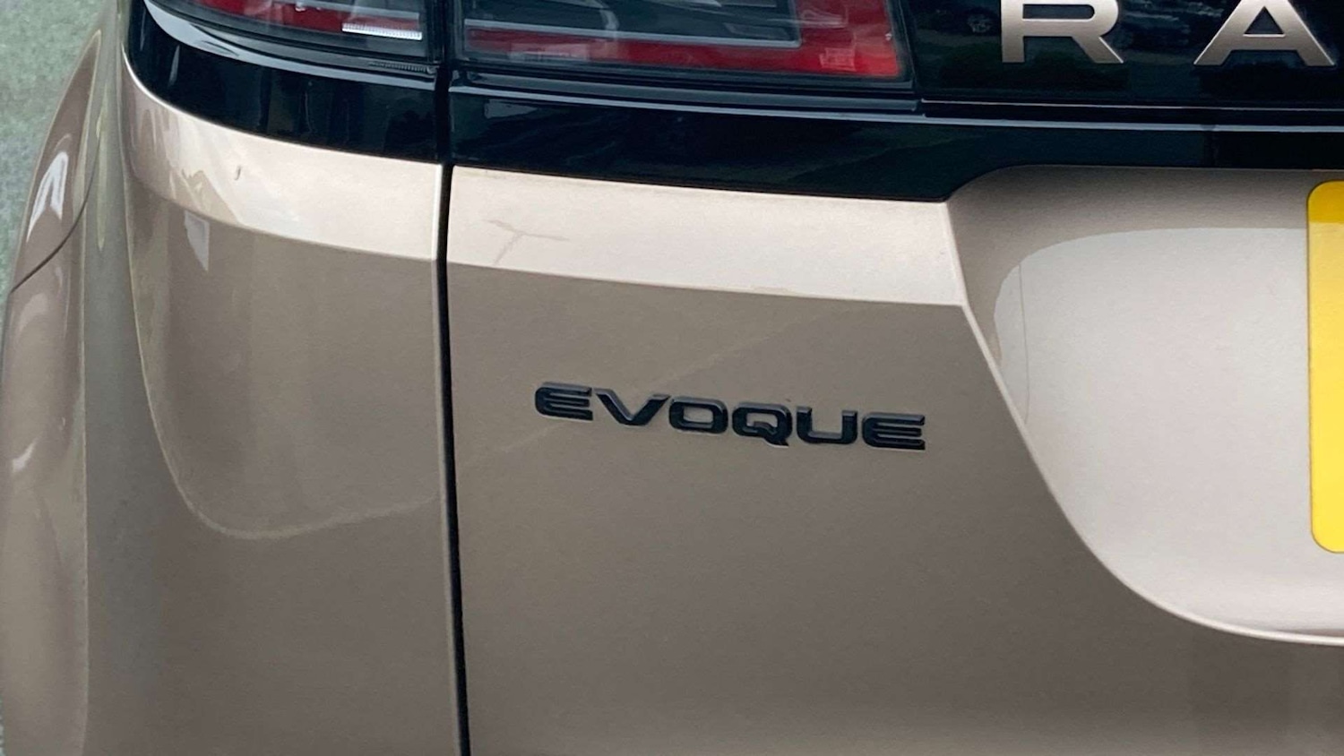 Used Land Rover Range Rover Evoque 2024 for sale - 76827568: Photo 27
