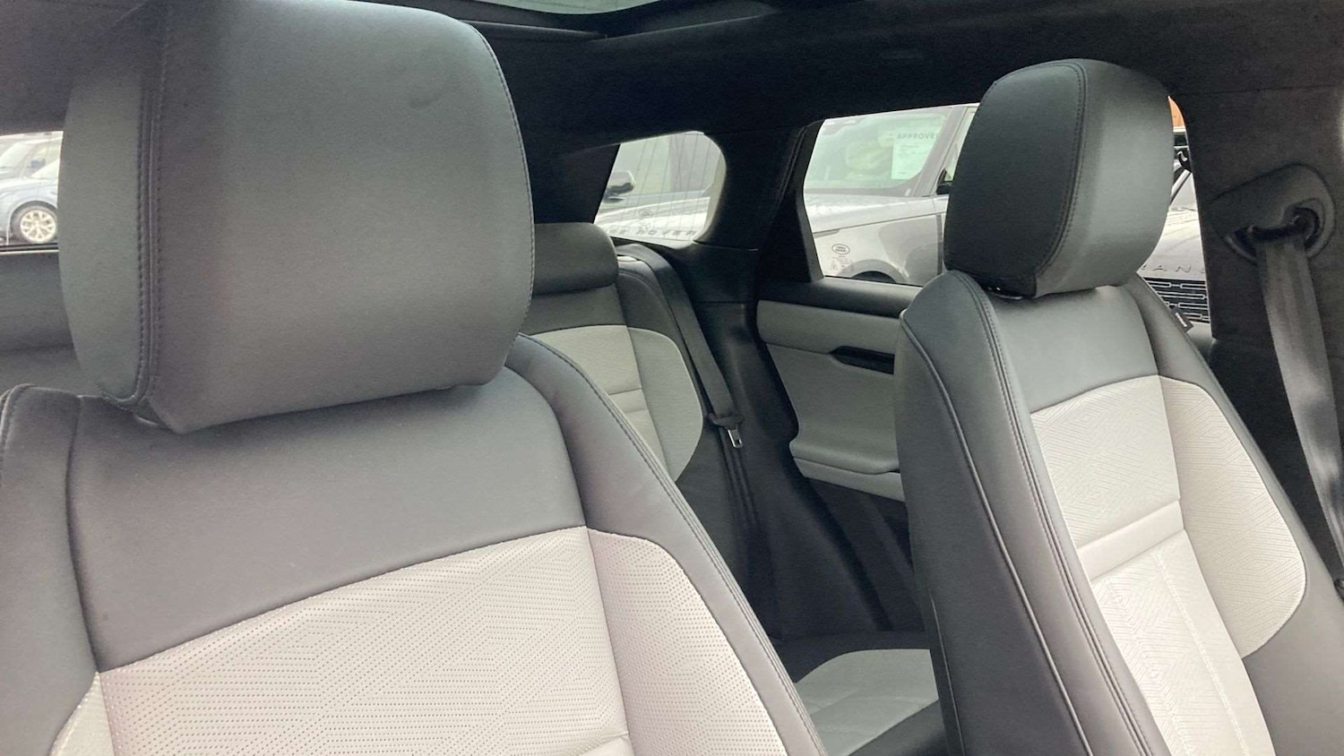 Used Land Rover Range Rover Evoque 2024 for sale - 76827568: Photo 34