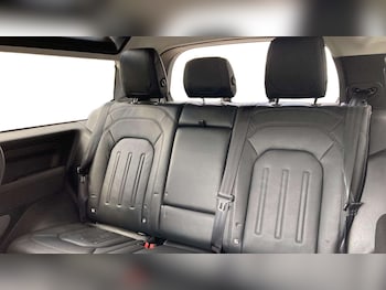 Used Land Rover Defender 2021 for sale - 78550944: Photo