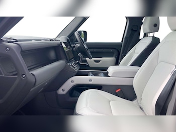 Used Land Rover Defender 2026 for sale - 79319806: Photo