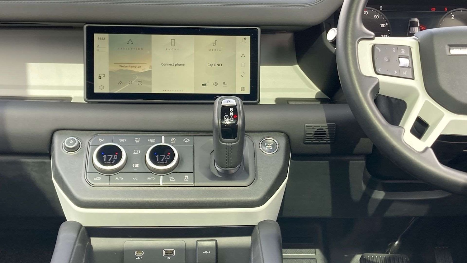 Used Land Rover Defender 2024 for sale - 76460678: Photo 14