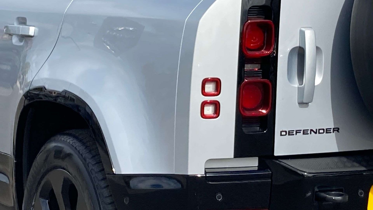 Used Land Rover Defender 2024 for sale - 76460678: Photo 19