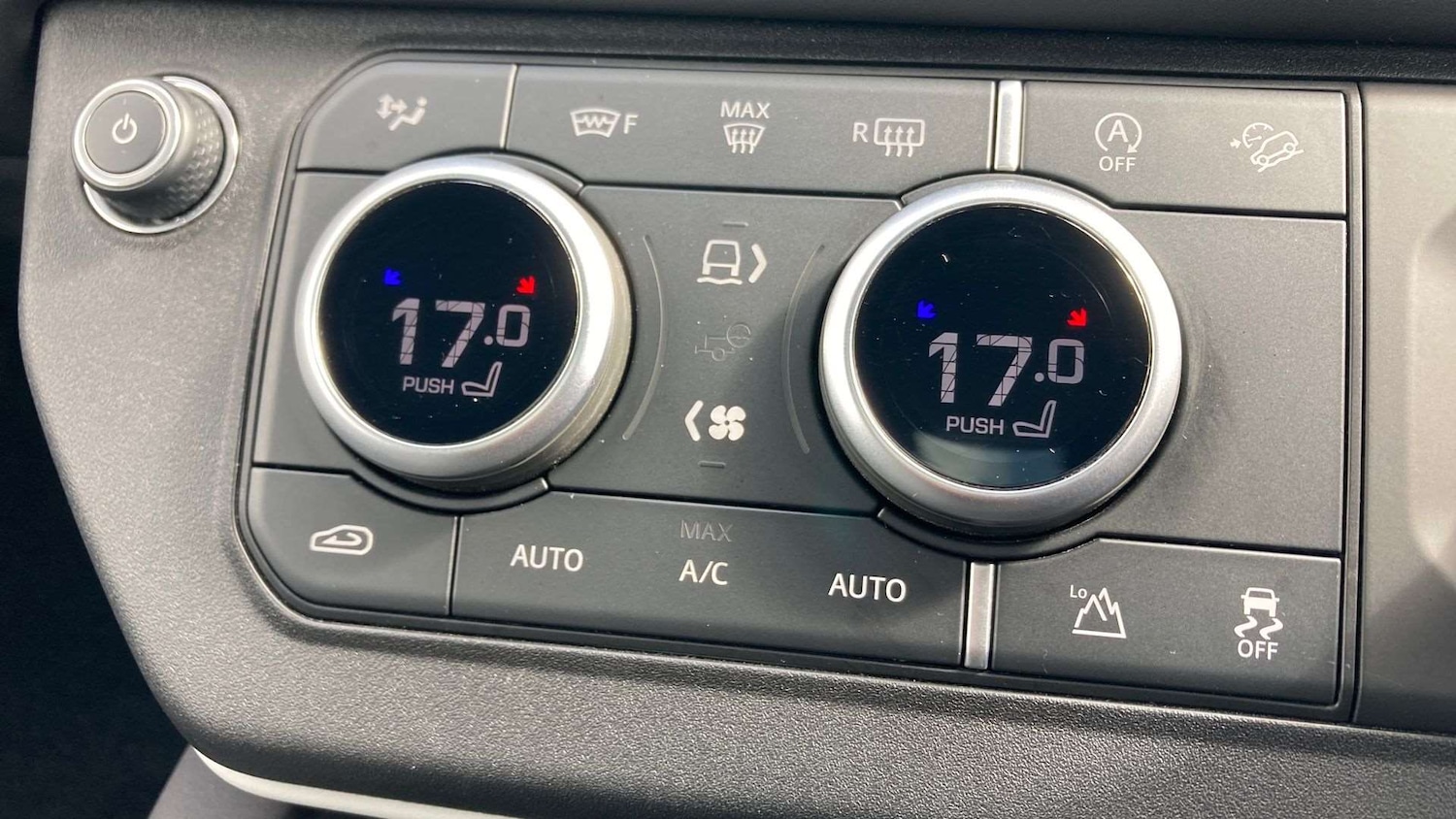 Used Land Rover Defender 2024 for sale - 76460678: Photo 23