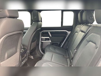 Used Land Rover Defender 2024 for sale - 76460678: Photo