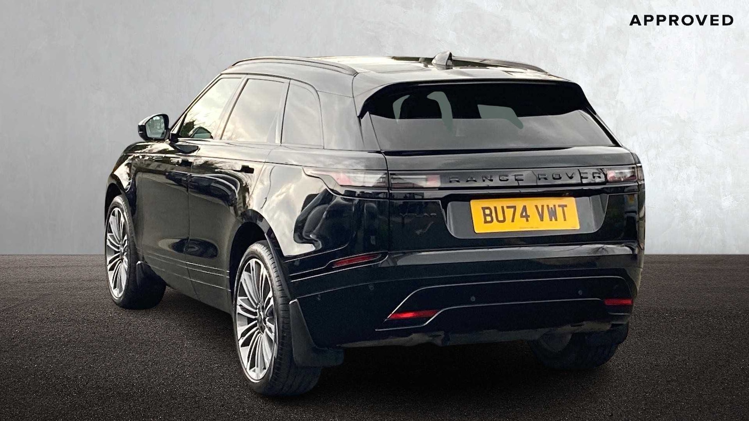 Used Land Rover Range Rover Velar 2024 for sale - 76459891: Photo 2