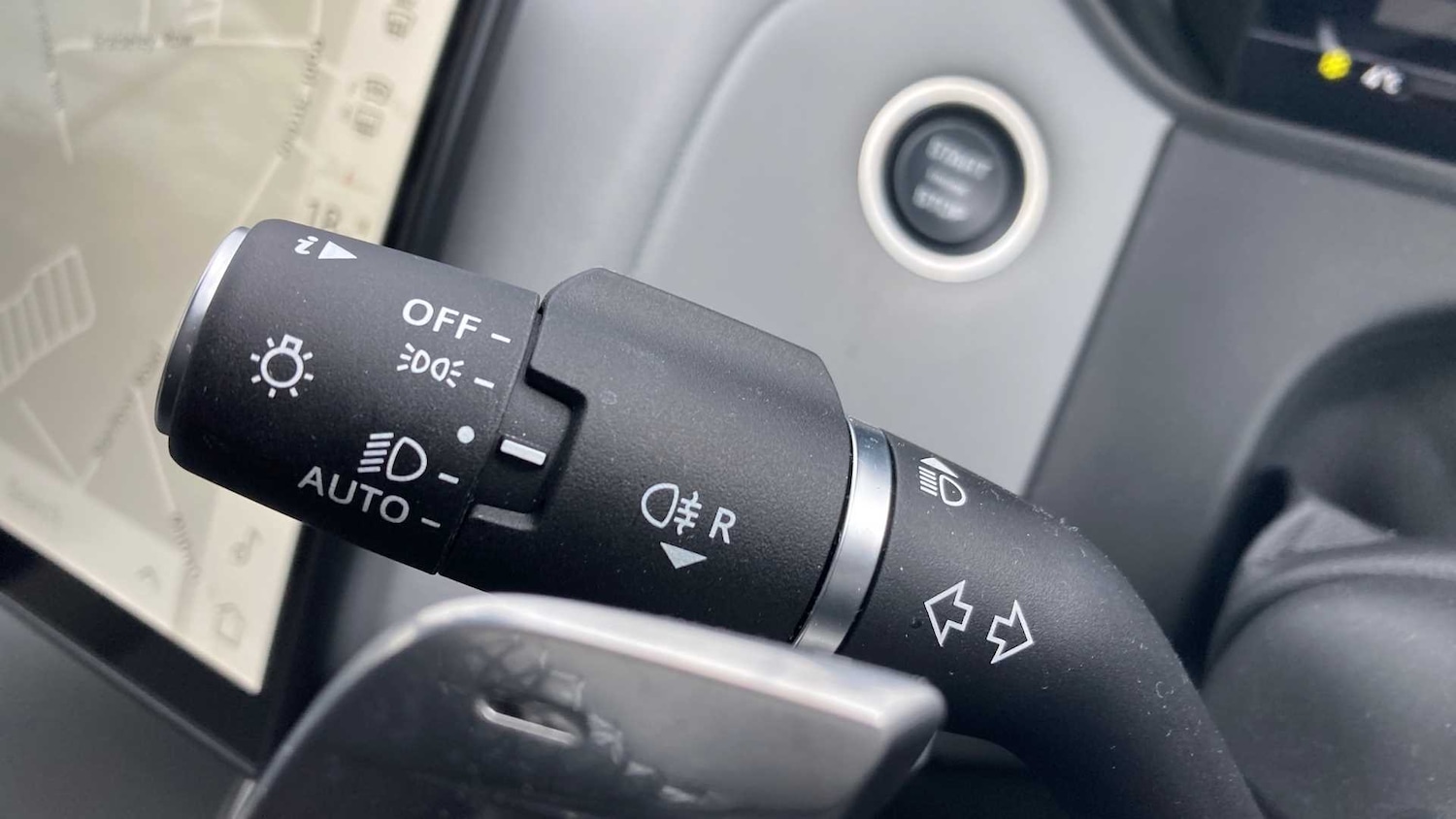 Used Land Rover Range Rover Velar 2024 for sale - 76459891: Photo 32