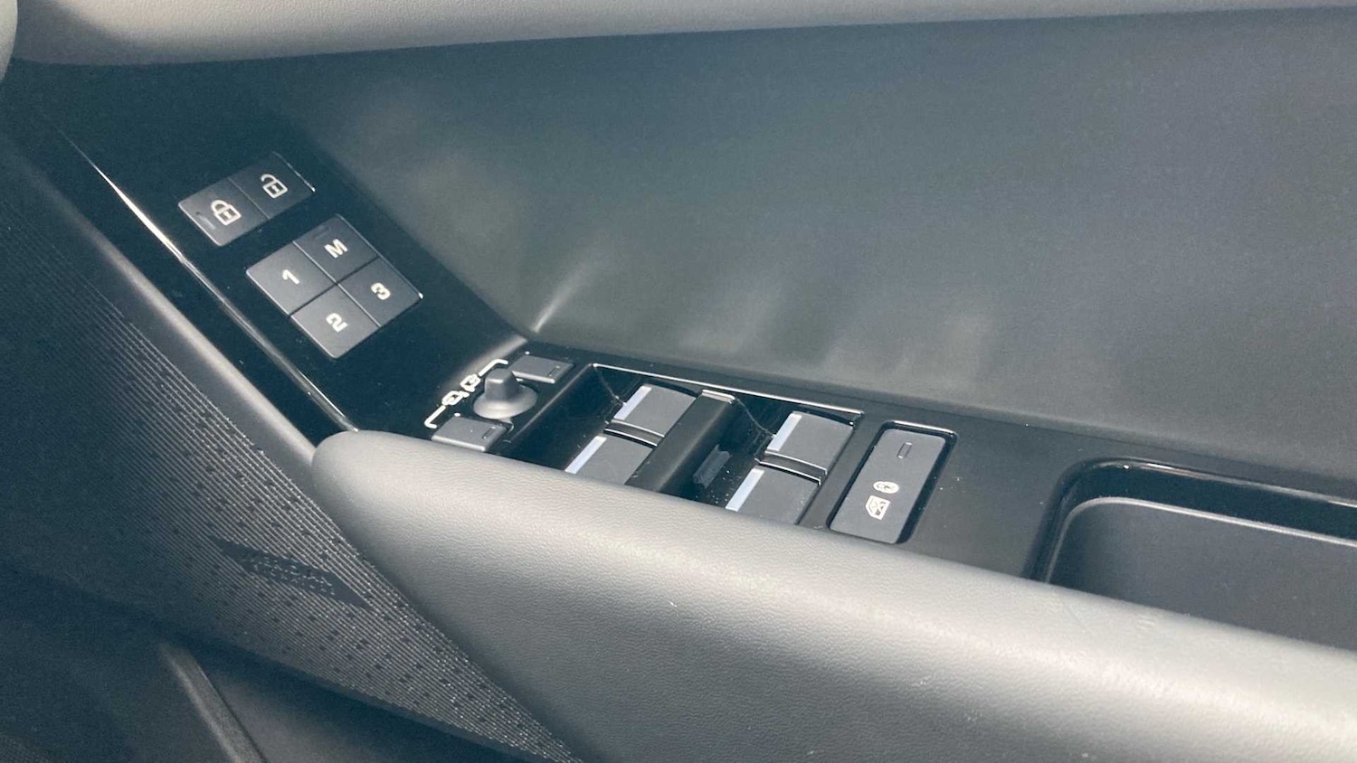 Used Land Rover Range Rover Velar 2024 for sale - 76459891: Photo 34