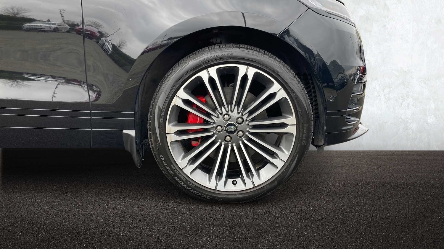 Used Land Rover Range Rover Velar 2024 for sale - 76459891: Photo 8