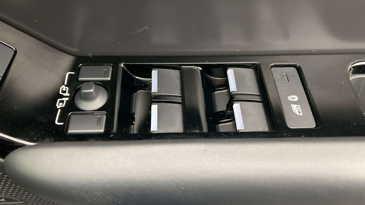 Used Land Rover Range Rover Velar 2023 for sale - 77076516: Photo 35