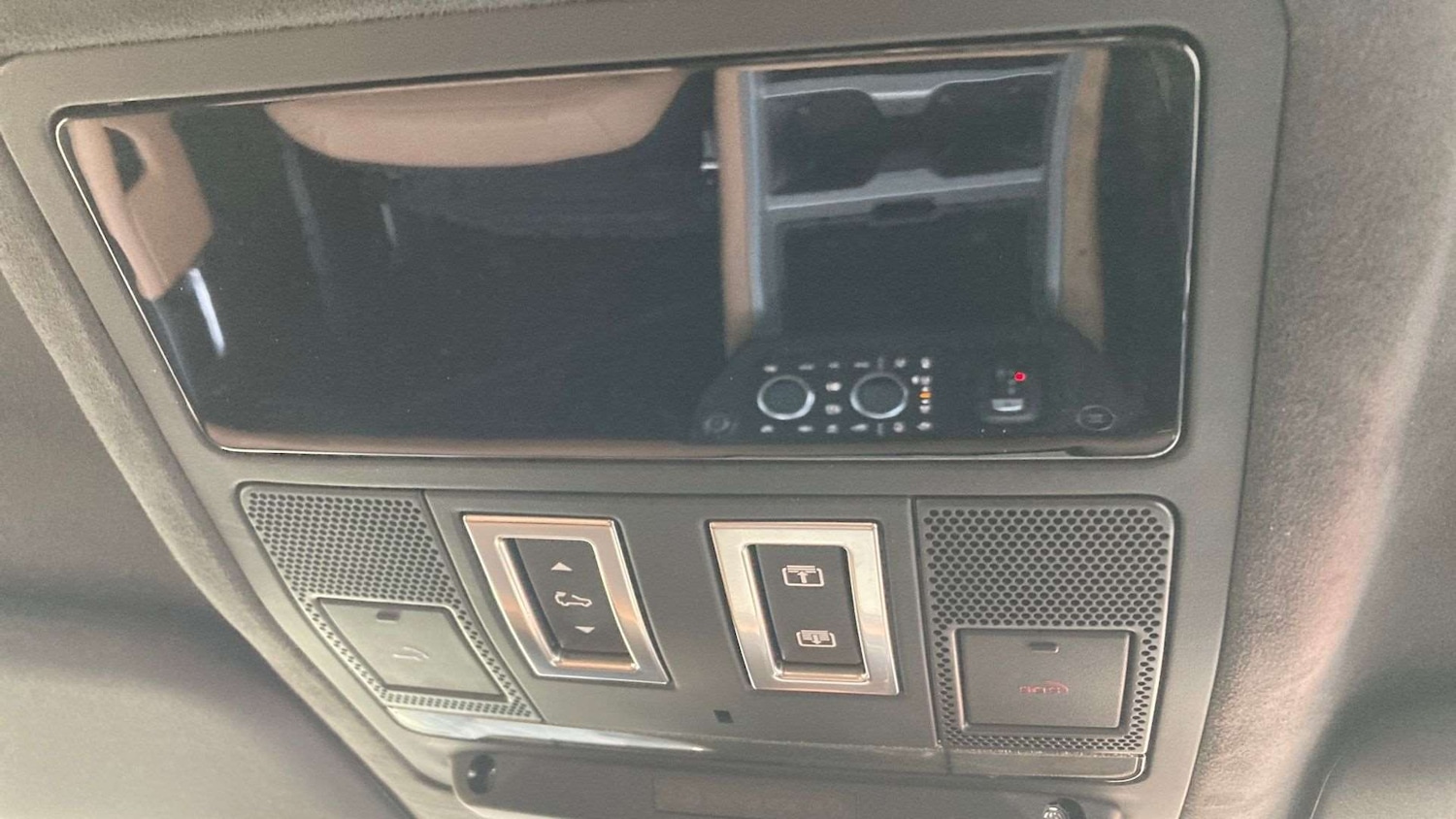 Used Land Rover Defender 2025 for sale - 78060213: Photo 23