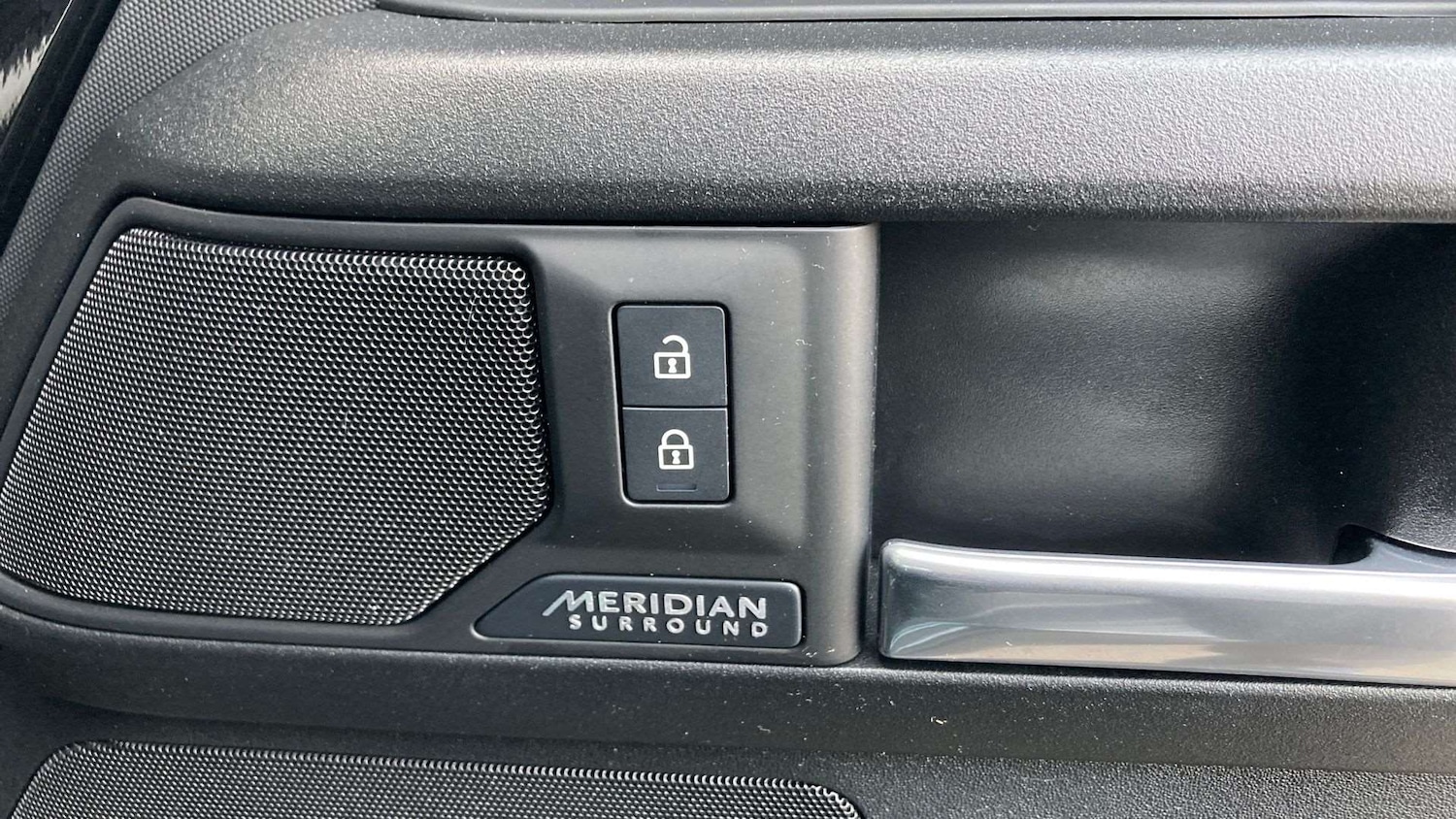 Used Land Rover Defender 2025 for sale - 78060213: Photo 25