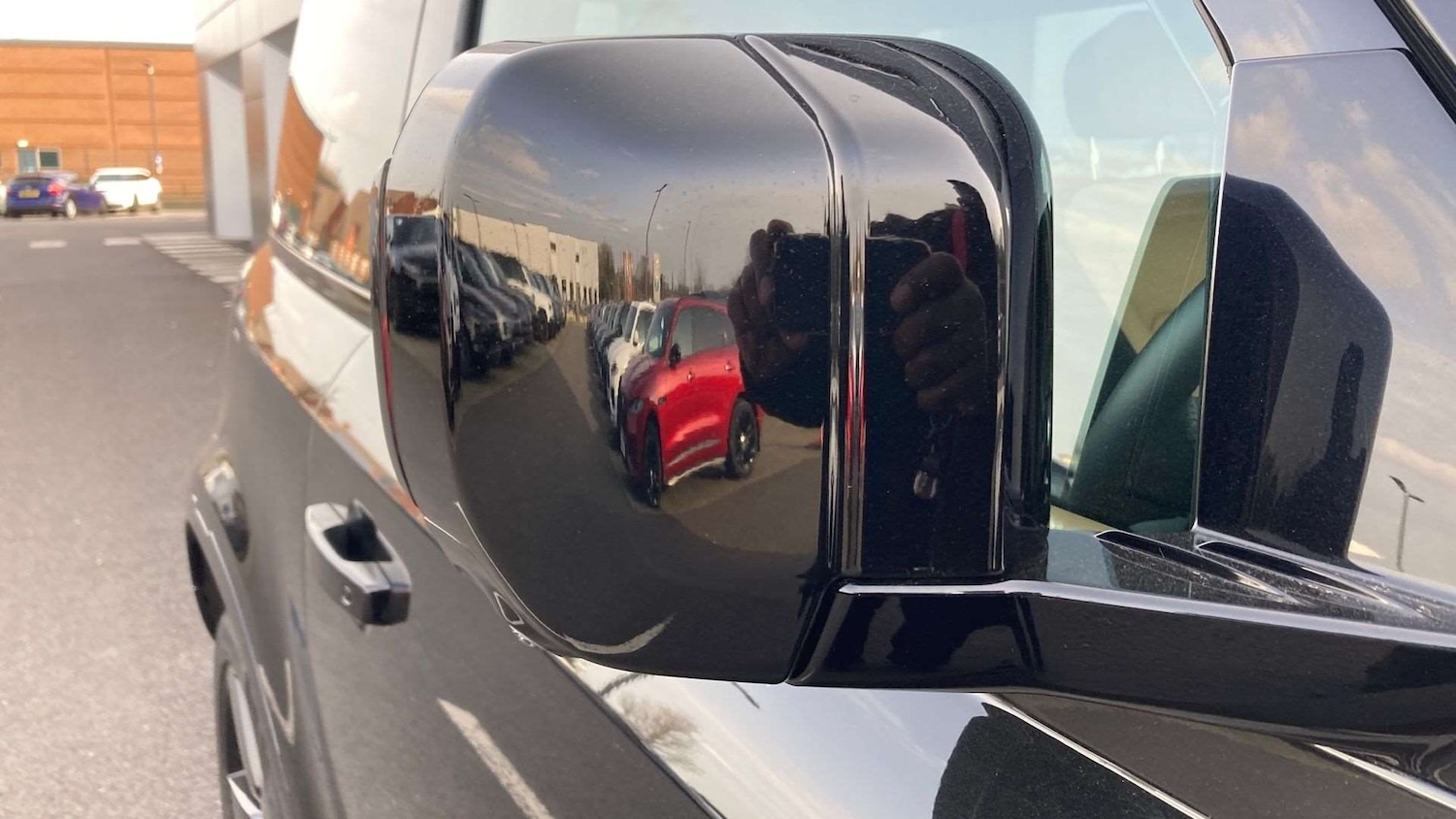 Used Land Rover Defender 2025 for sale - 78060213: Photo 31