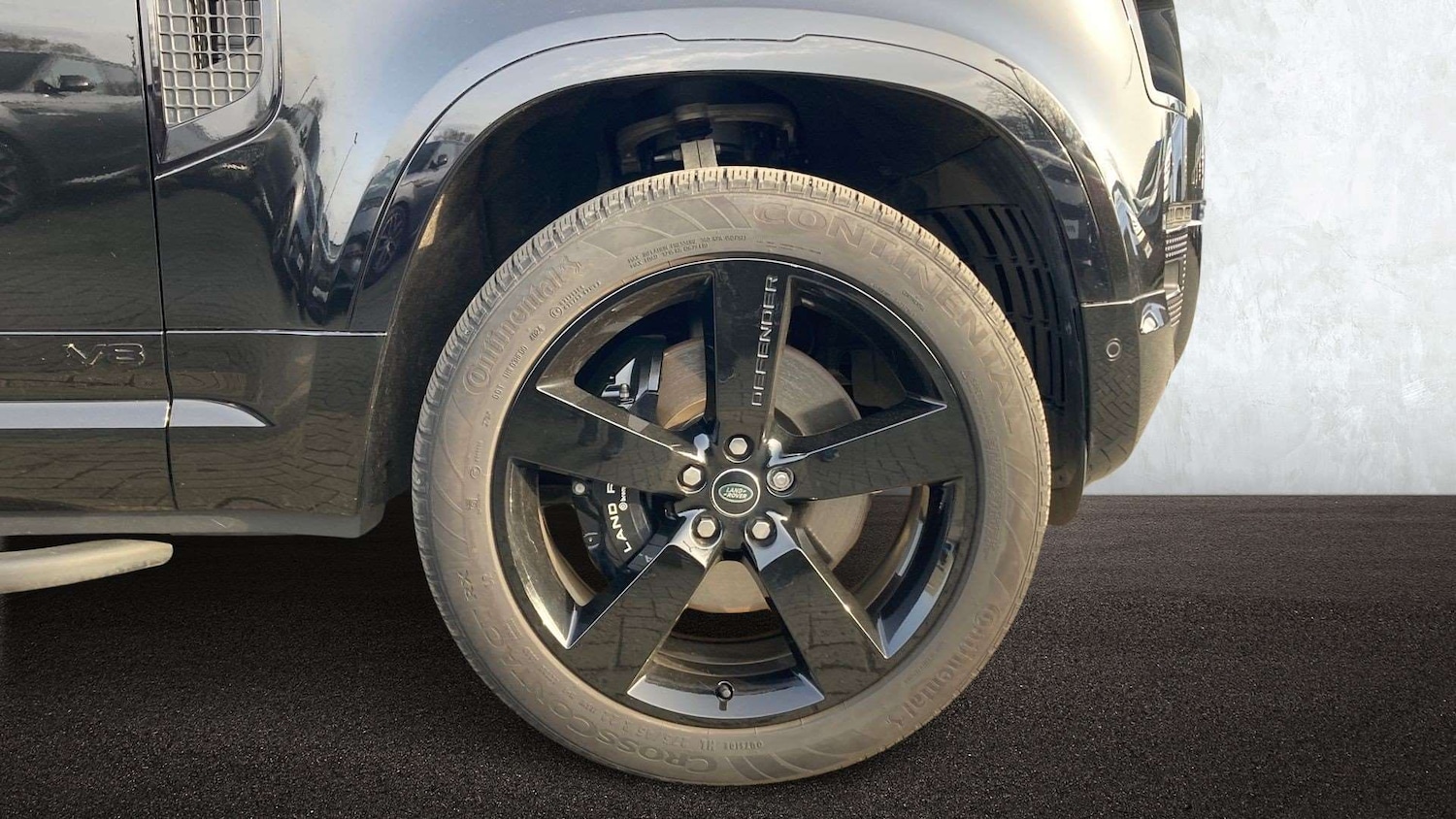 Used Land Rover Defender 2025 for sale - 78060213: Photo 8