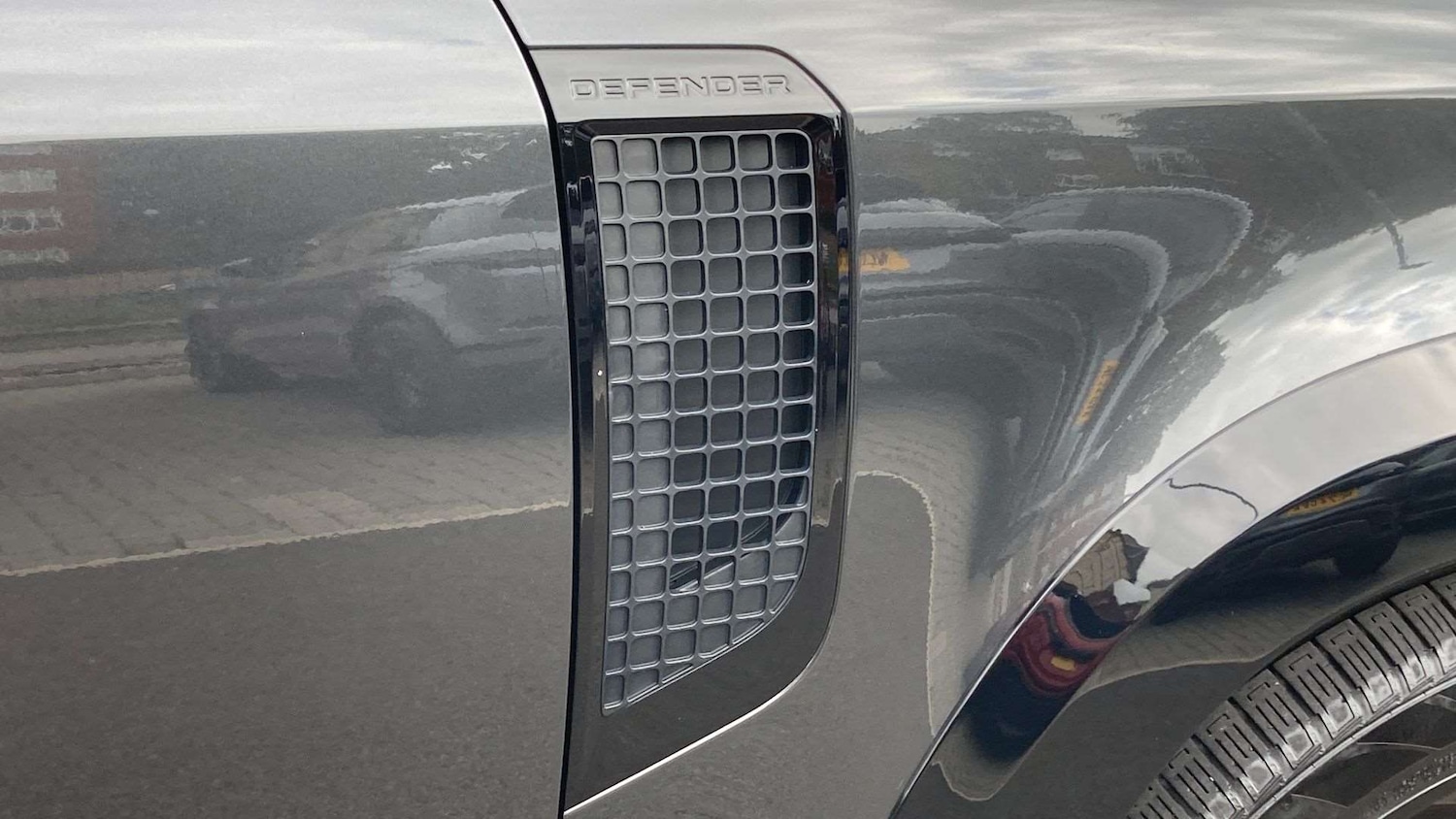 Used Land Rover Defender 2024 for sale - 76460242: Photo 20
