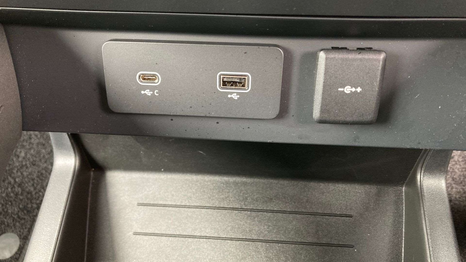 Used Land Rover Defender 2024 for sale - 76460242: Photo 35