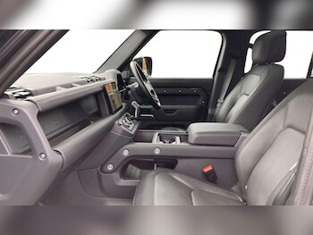 Used Land Rover Defender 2024 for sale - 76460242: Photo