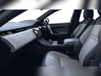 Used Land Rover Range Rover Evoque 2025 for sale - 79251146: Photo