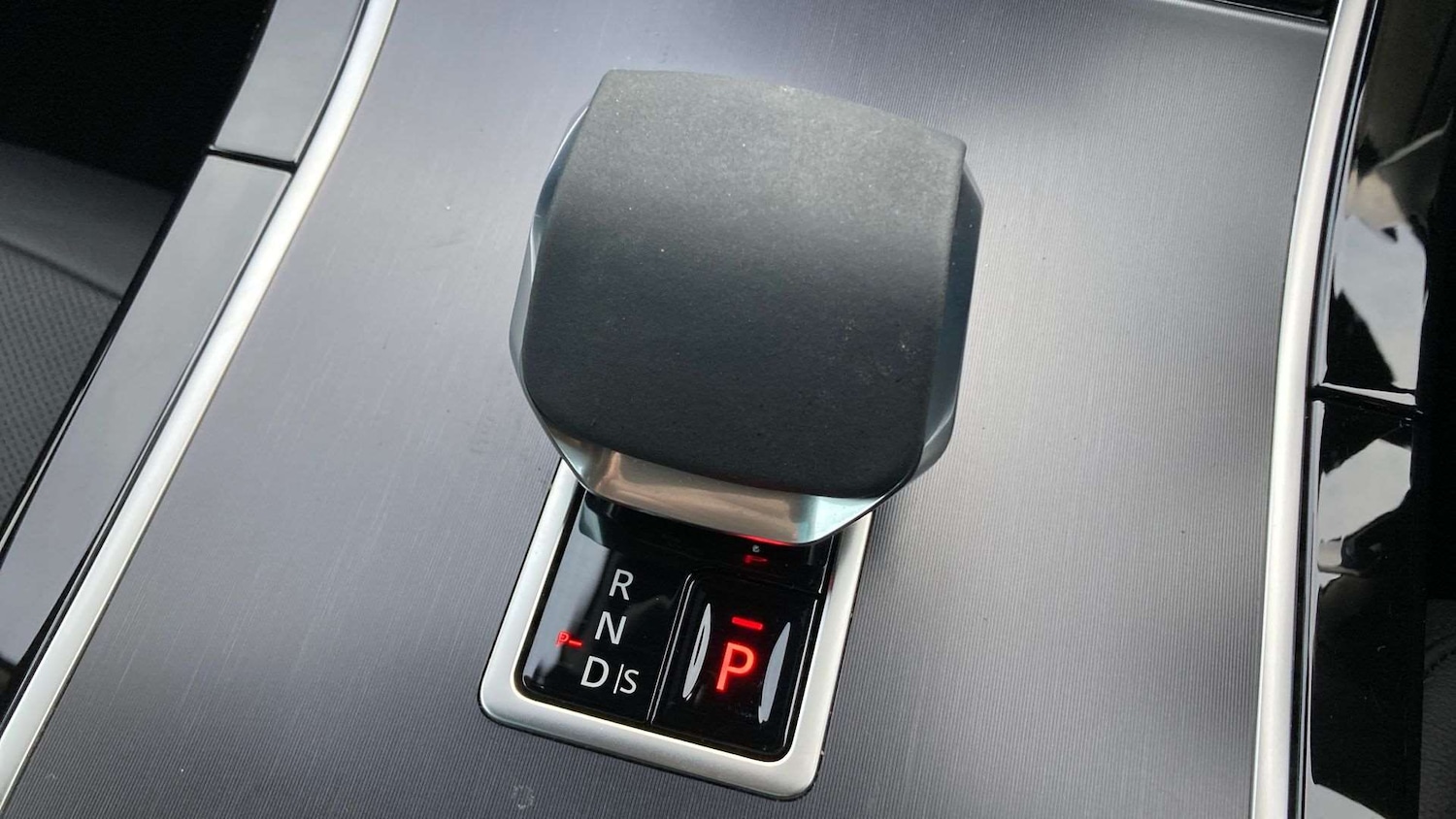 Used Land Rover Range Rover Evoque 2025 for sale - 76636801: Photo 13