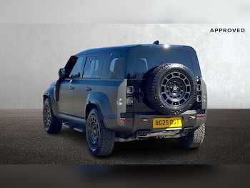 Used Land Rover Defender 2025 for sale - 77706718: Photo