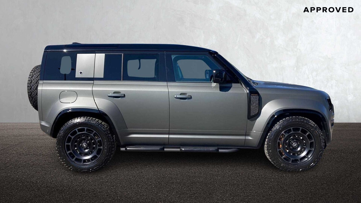 Used Land Rover Defender 2025 for sale - 77706718: Photo 5