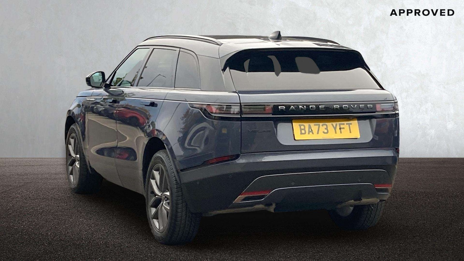Used Land Rover Range Rover Velar 2023 for sale - 76460549: Photo 2