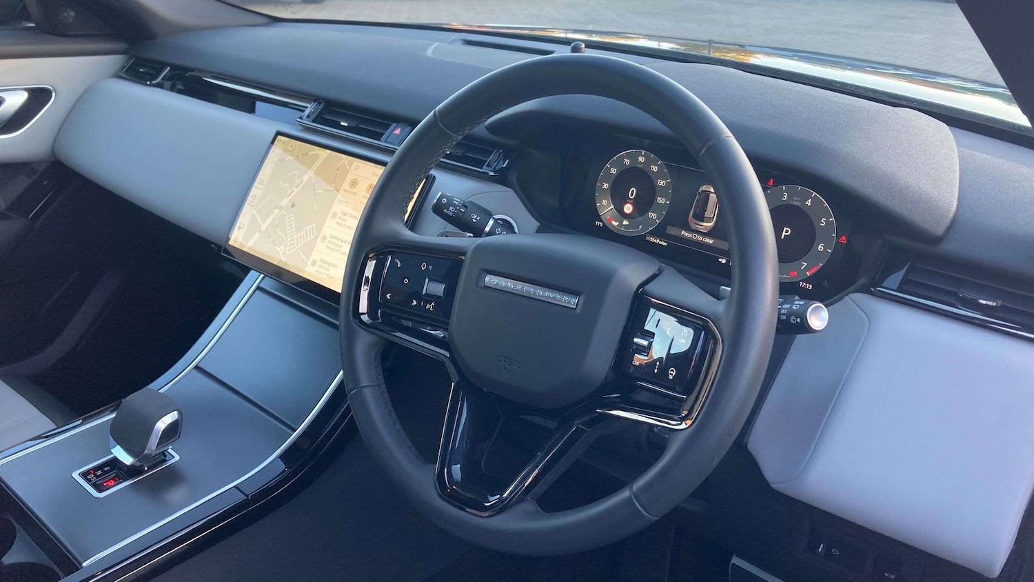 Used Land Rover Range Rover Velar 2023 for sale - 76460549: Photo 31