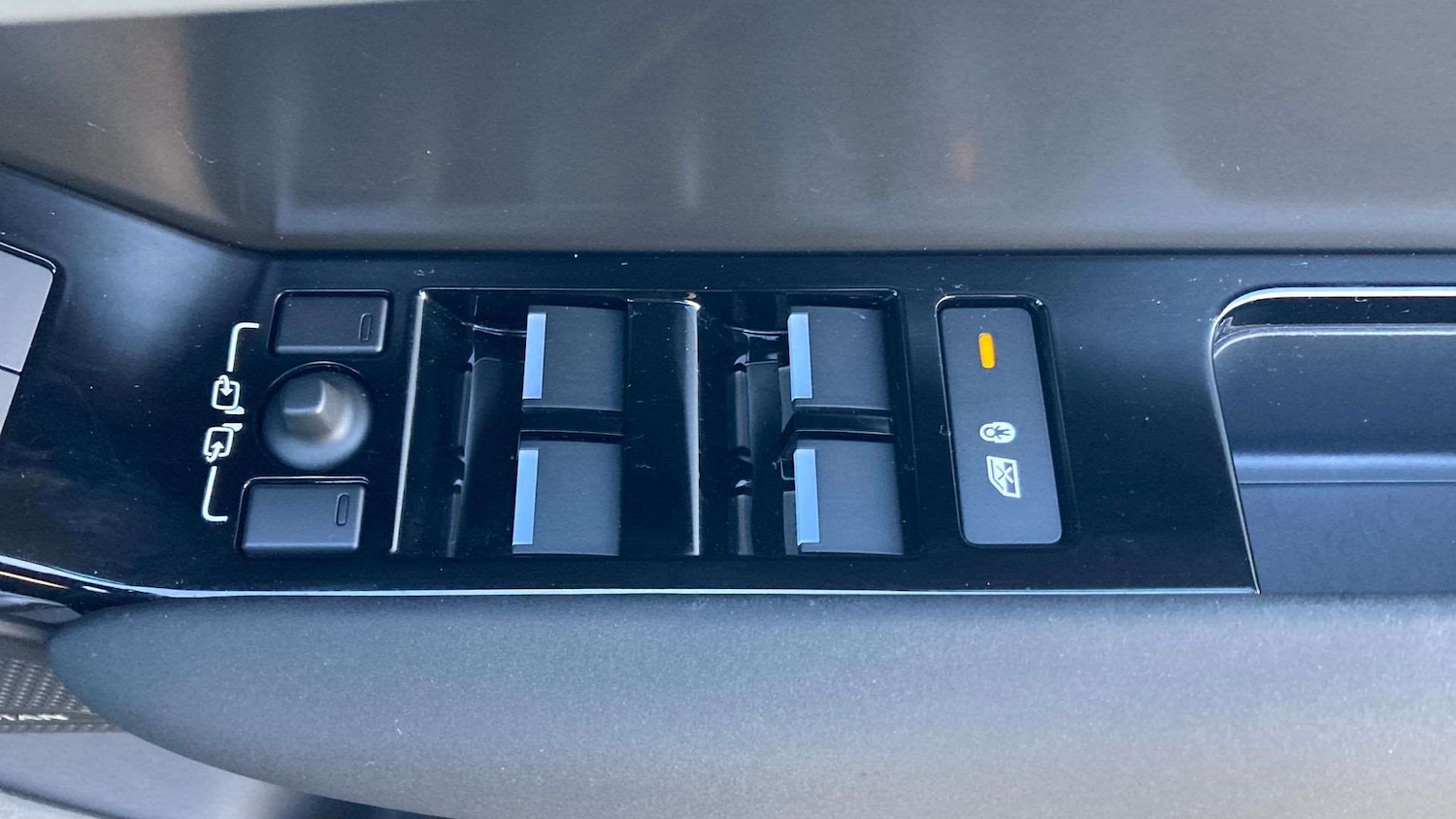 Used Land Rover Range Rover Velar 2023 for sale - 76460549: Photo 33