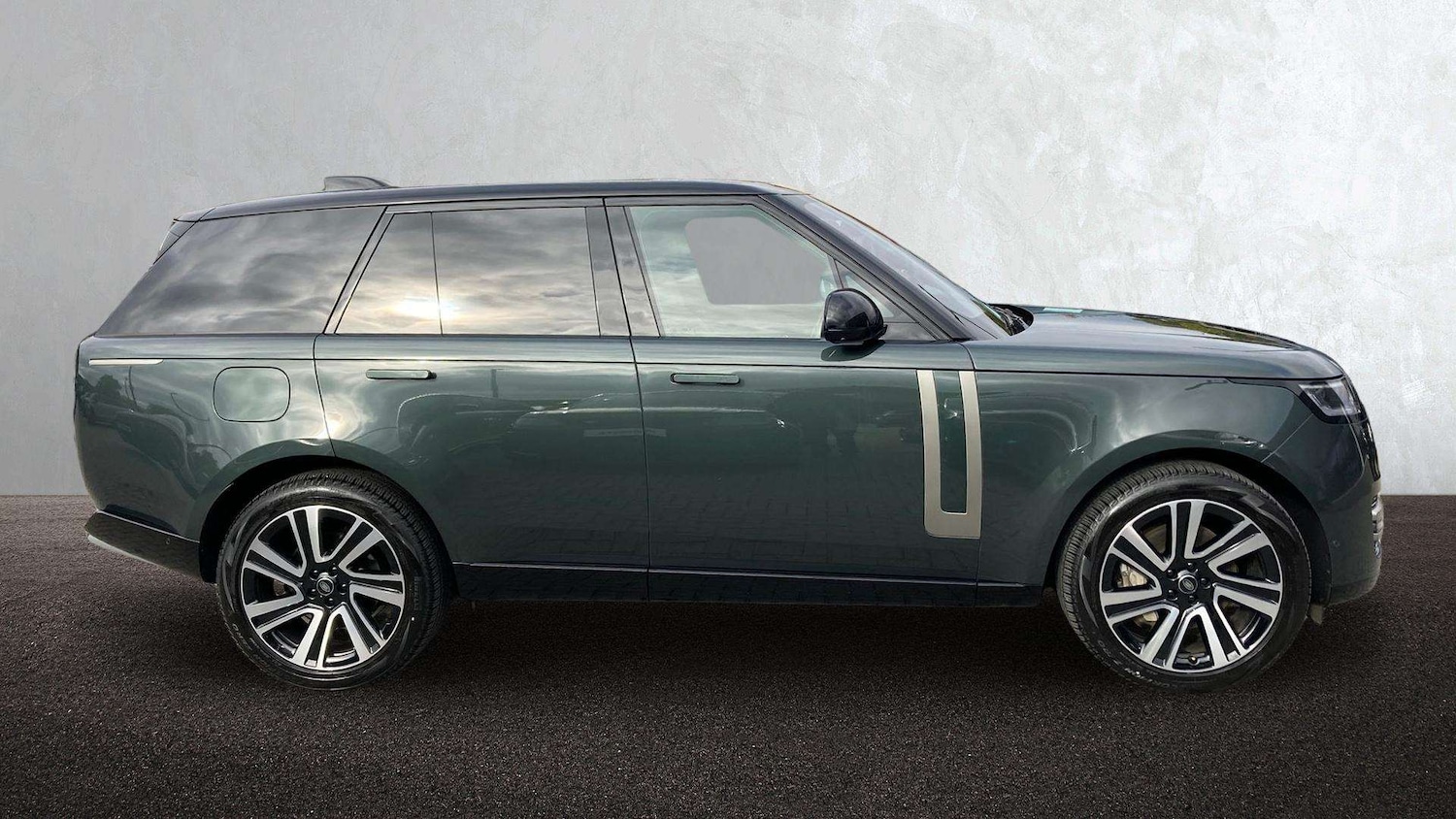 Used Land Rover Range Rover 2024 for sale - 76746112: Photo 5