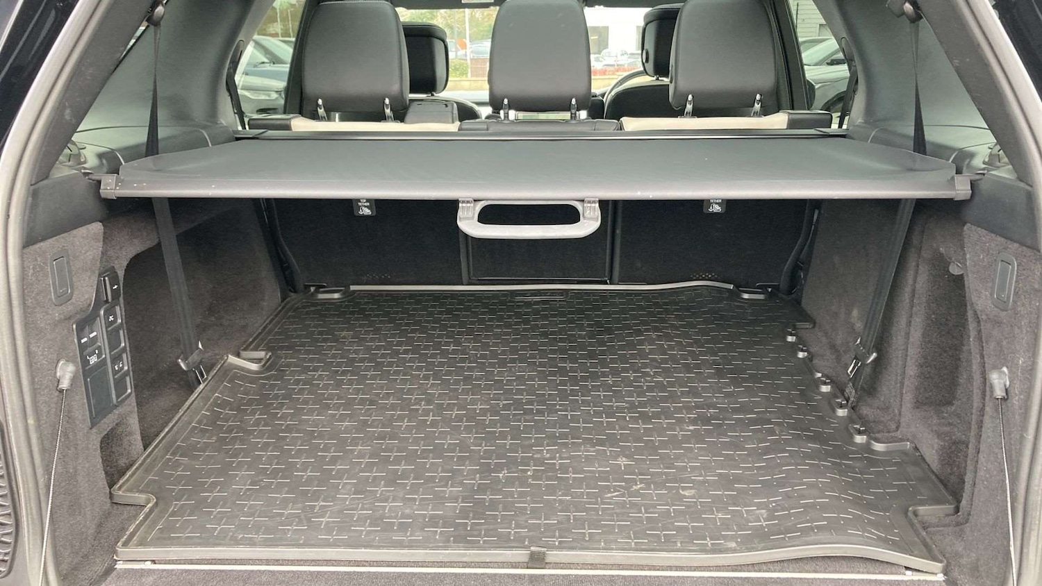 Used Land Rover Discovery 2023 for sale - 77472741: Photo 10