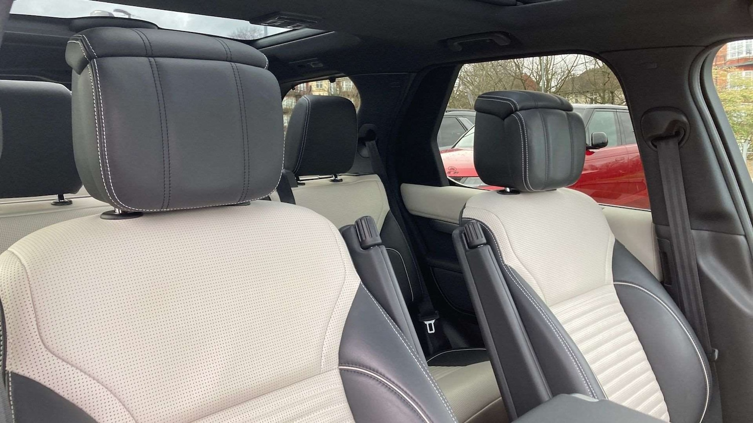 Used Land Rover Discovery 2023 for sale - 77472741: Photo 31