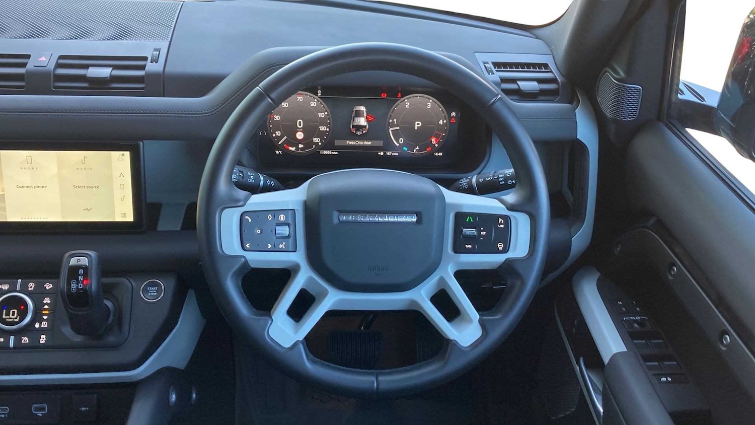 Used Land Rover Defender 2024 for sale - 76460257: Photo 15