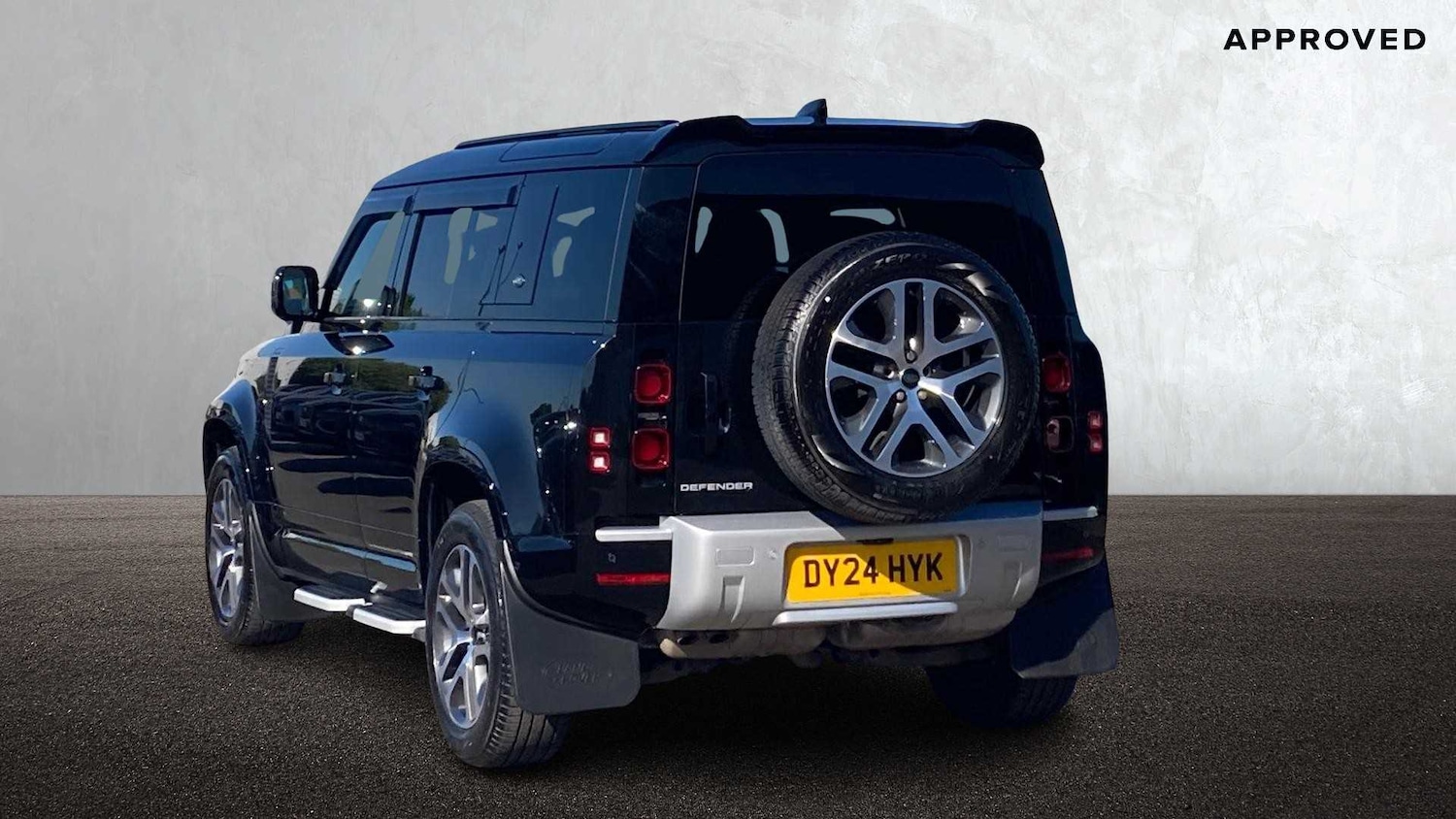 Used Land Rover Defender 2024 for sale - 76460257: Photo 2