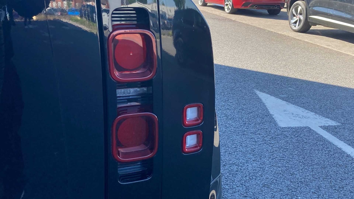 Used Land Rover Defender 2024 for sale - 76460257: Photo 23