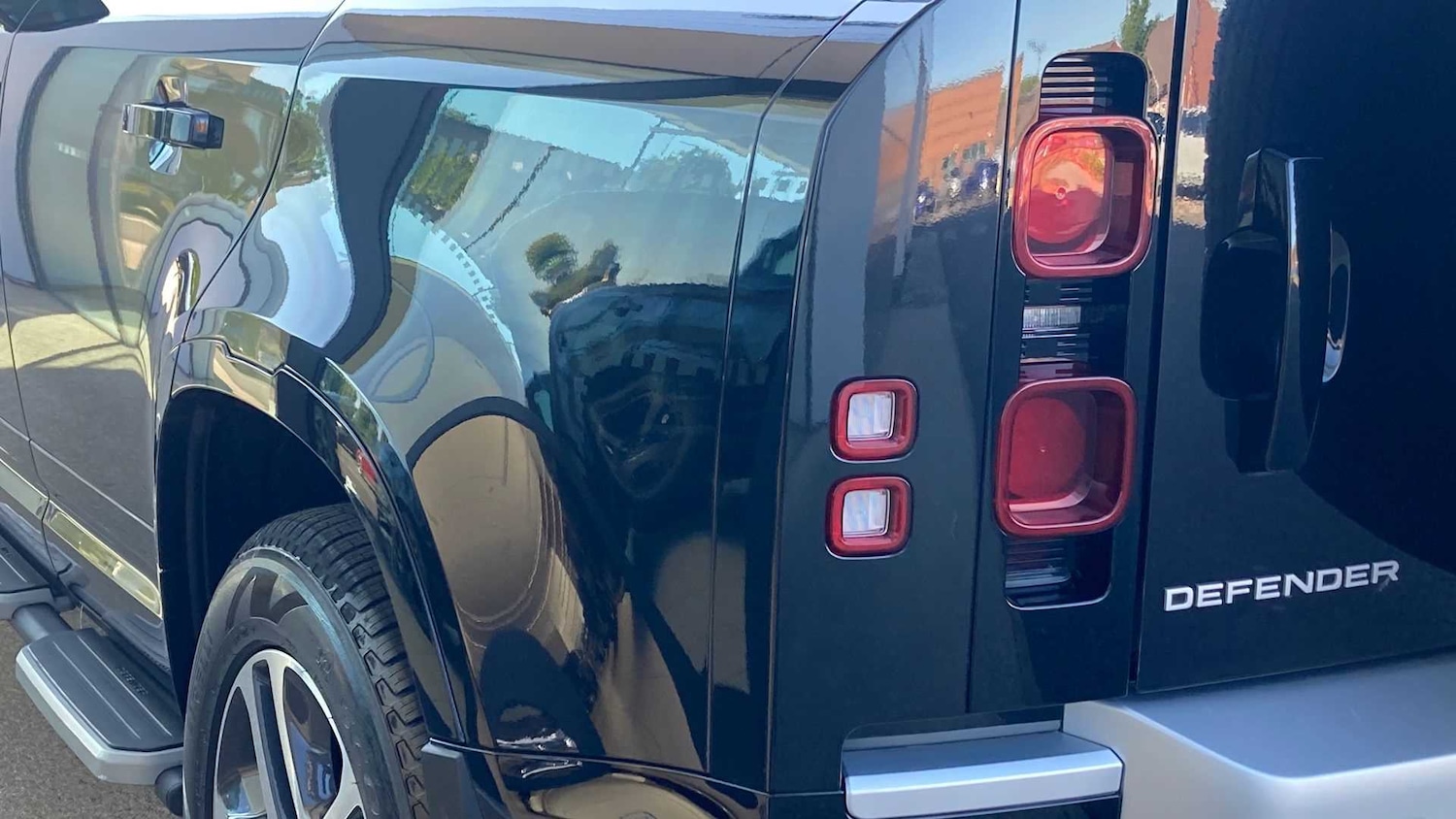 Used Land Rover Defender 2024 for sale - 76460257: Photo 26