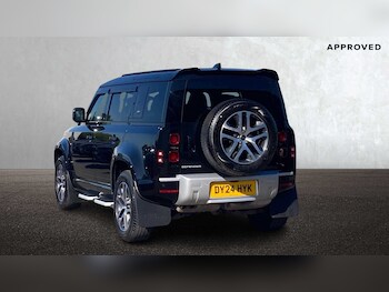 Used Land Rover Defender 2024 for sale - 76460257: Photo