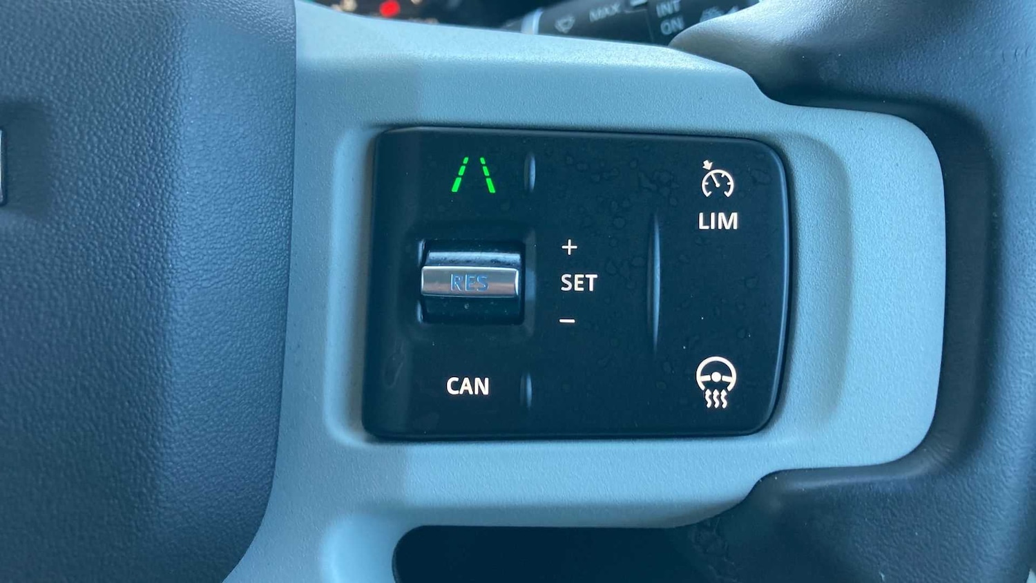 Used Land Rover Defender 2024 for sale - 76460257: Photo 34