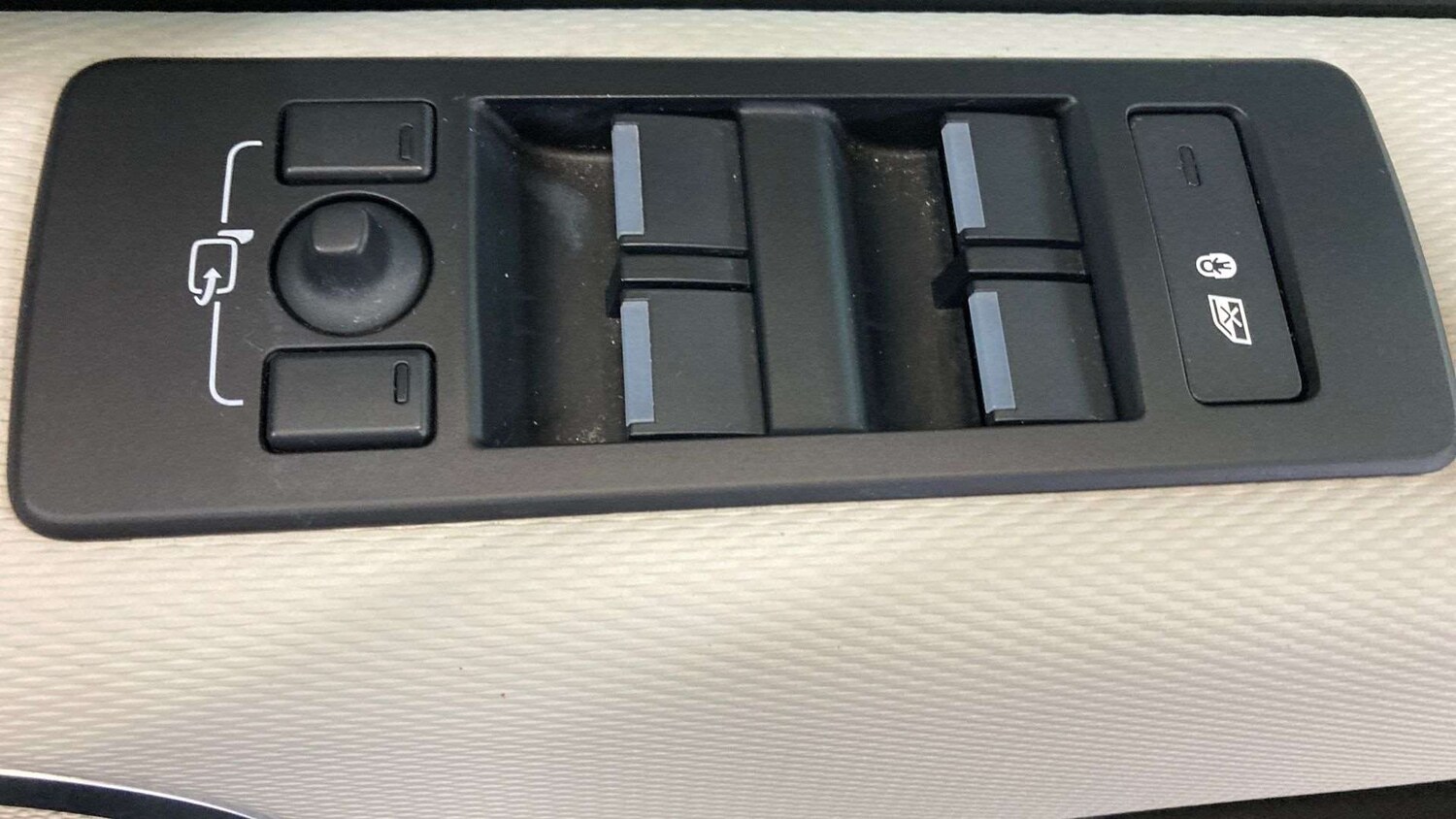 Used Land Rover Discovery 2022 for sale - 76761077: Photo 30