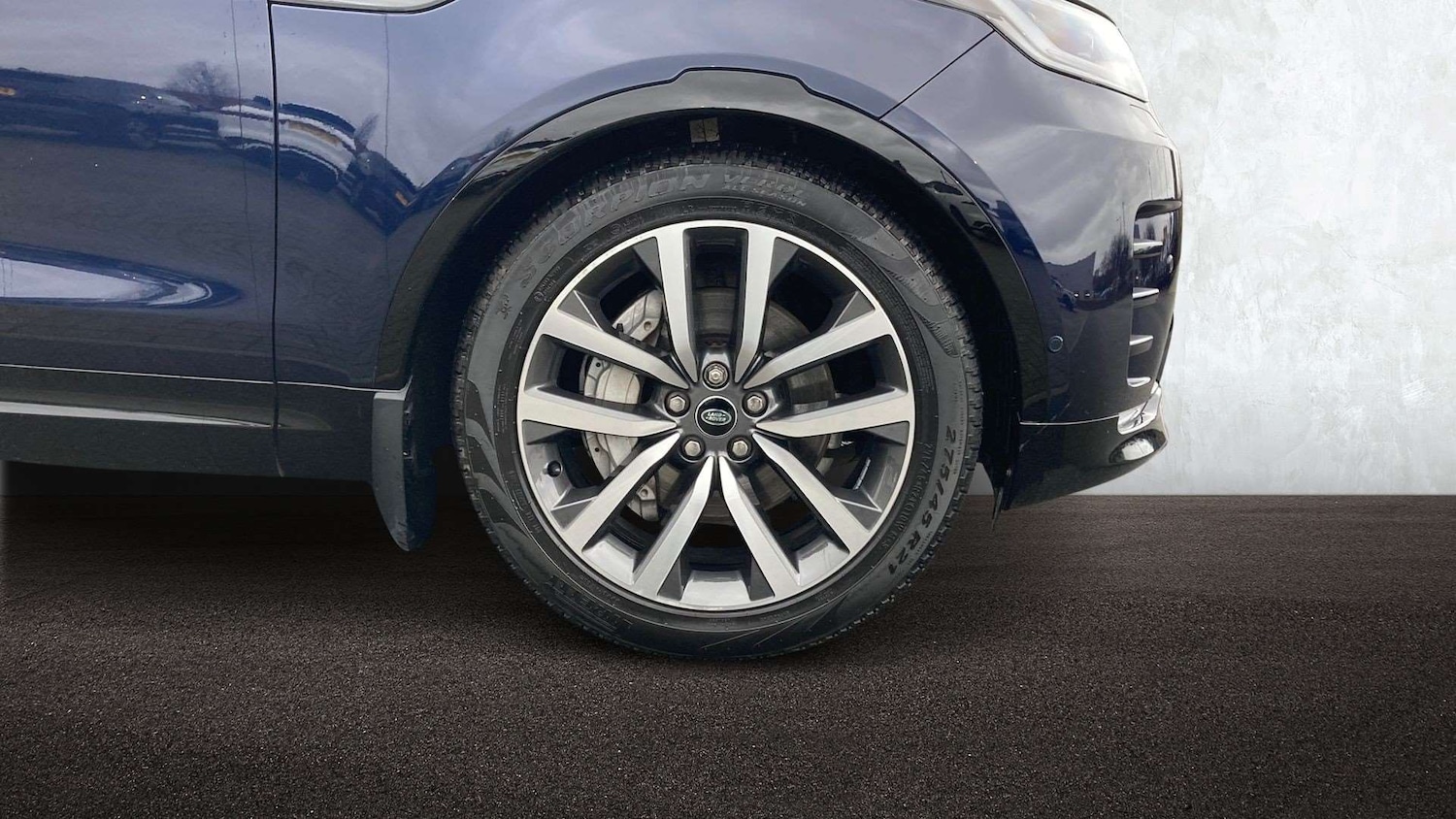 Used Land Rover Discovery 2022 for sale - 76761077: Photo 8