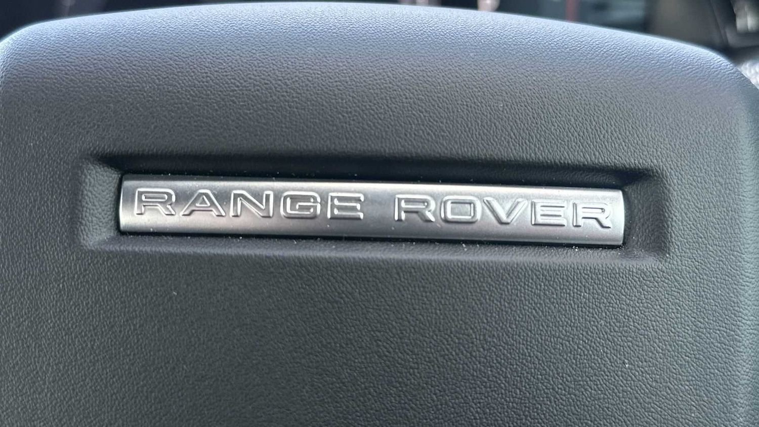 Used Land Rover Range Rover Evoque 2024 for sale - 76460295: Photo 24