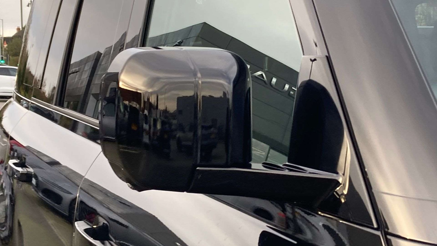 Used Land Rover Defender 2025 for sale - 76761104: Photo 27