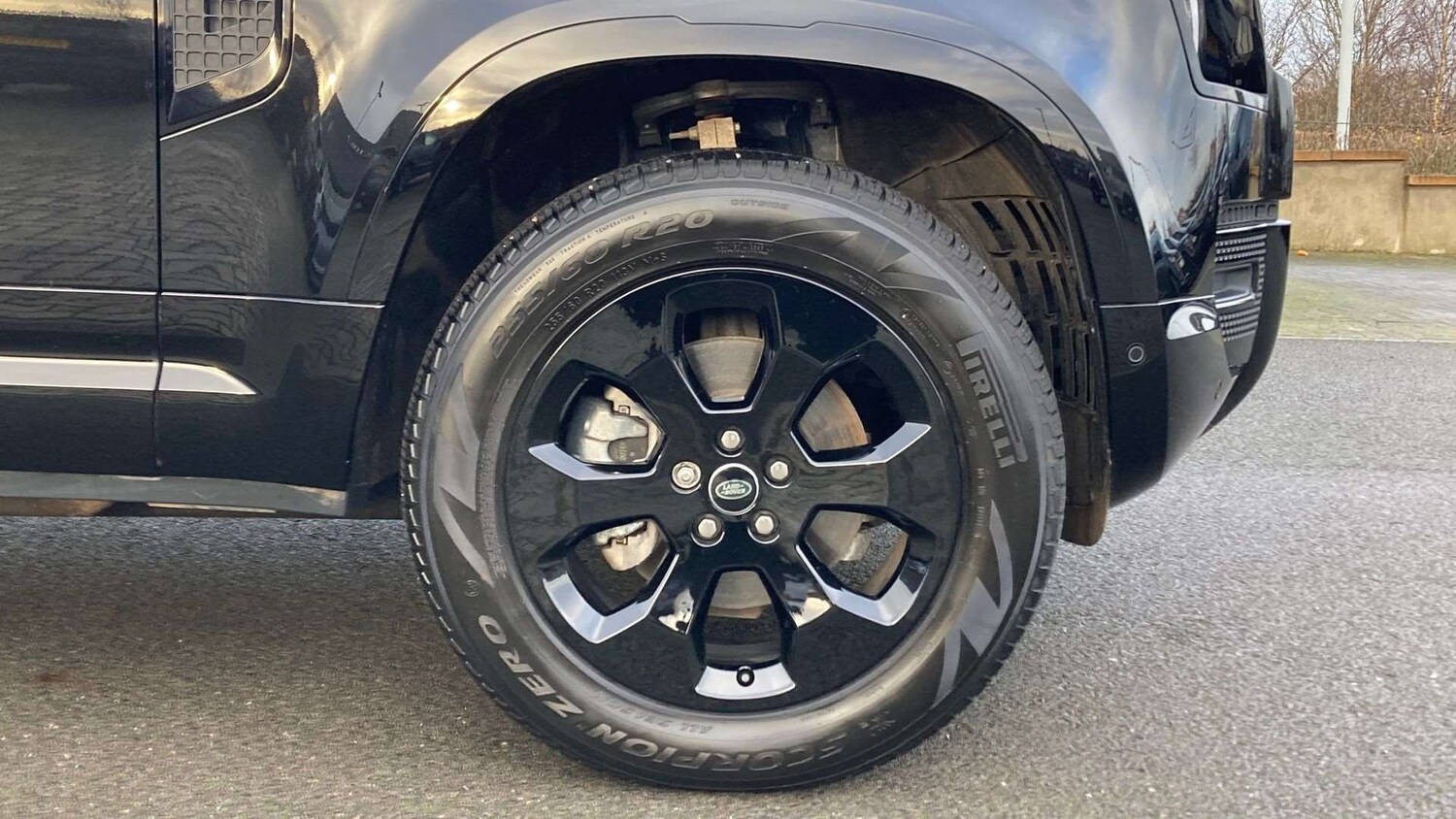 Used Land Rover Defender 2025 for sale - 76761104: Photo 30