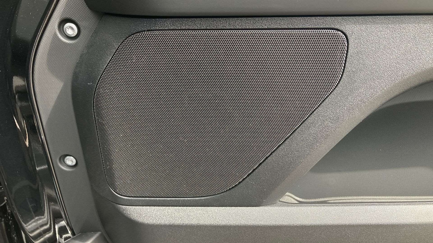 Used Land Rover Defender 2025 for sale - 76501914: Photo 24