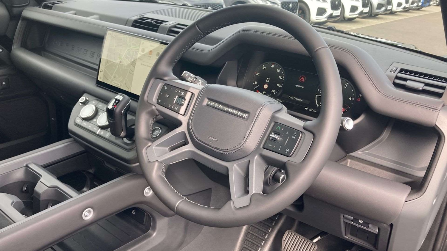 Used Land Rover Defender 2025 for sale - 76501914: Photo 29