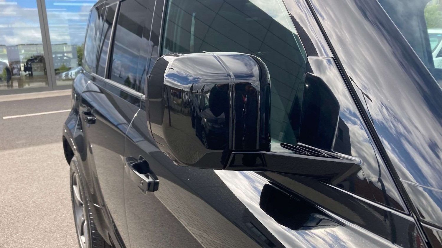 Used Land Rover Defender 2025 for sale - 76501914: Photo 35