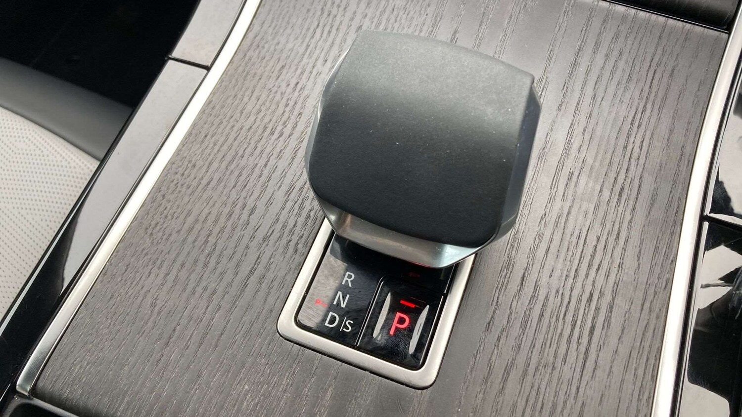 Used Land Rover Range Rover Evoque 2024 for sale - 77686691: Photo 13