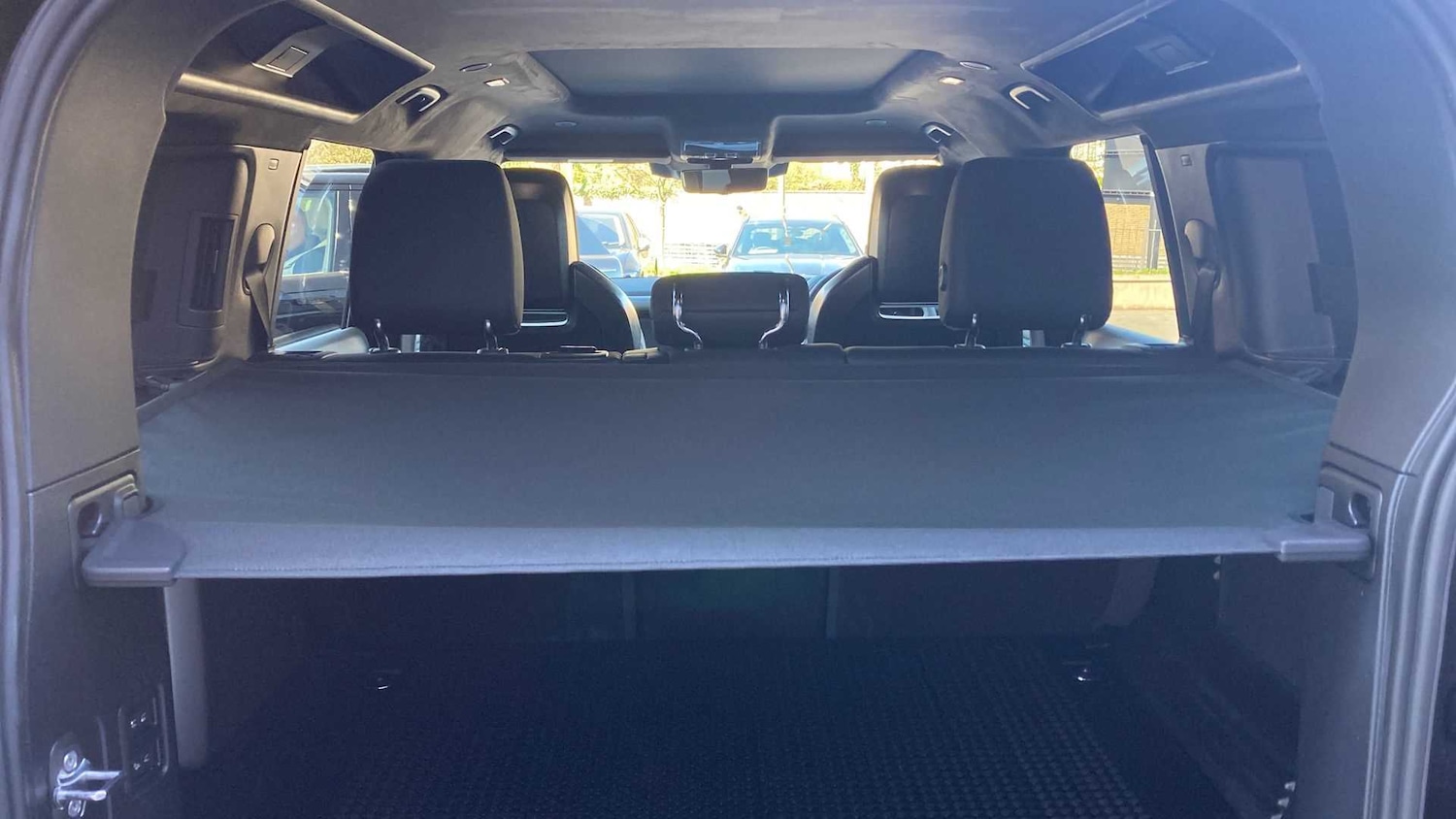 Used Land Rover Defender 2025 for sale - 76460123: Photo 10